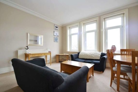 2 bedroom Flat to re...